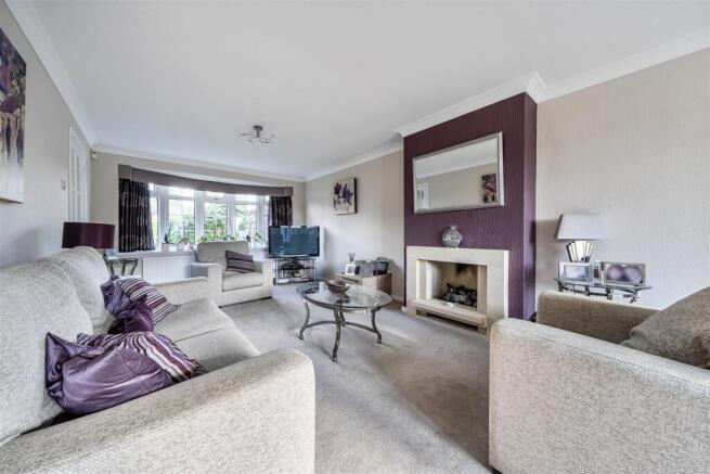 4 Spring Close, Lutterworth (16).jpg