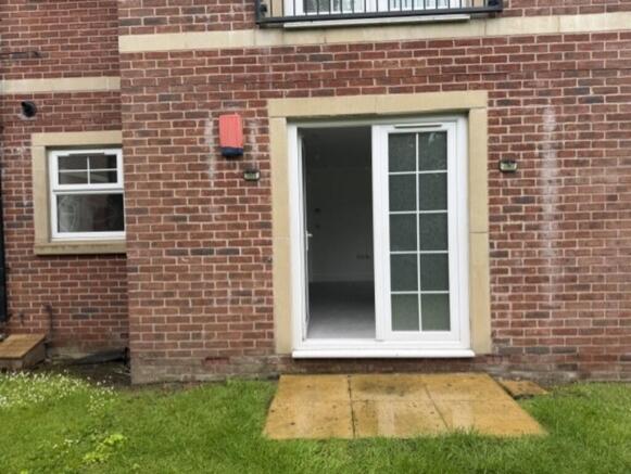 2 bed Apartment for sale Image 10