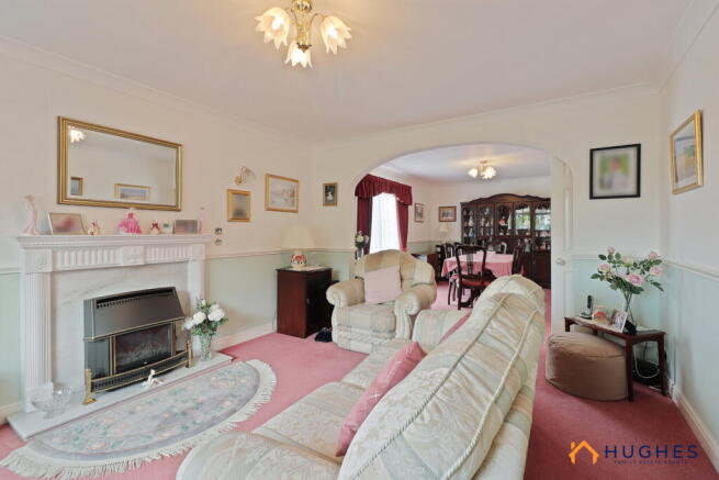 4 bed Detached for sale Image 4