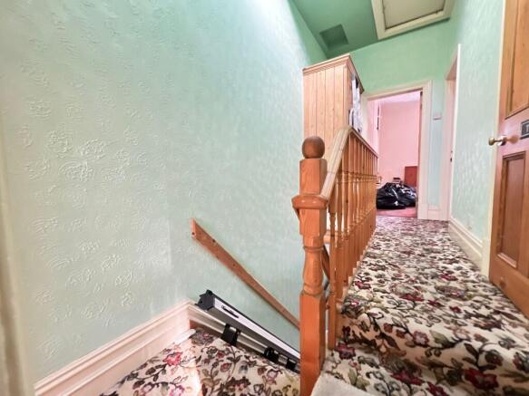 3 bed Terraced for sale Image 8