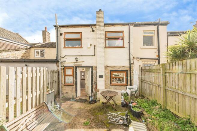 3 bed Terraced for sale Image 12