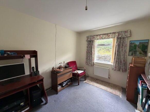 5 bed Detached for sale Image 12