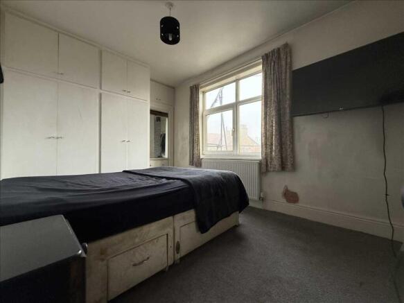 2 bed Flat for sale Image 9