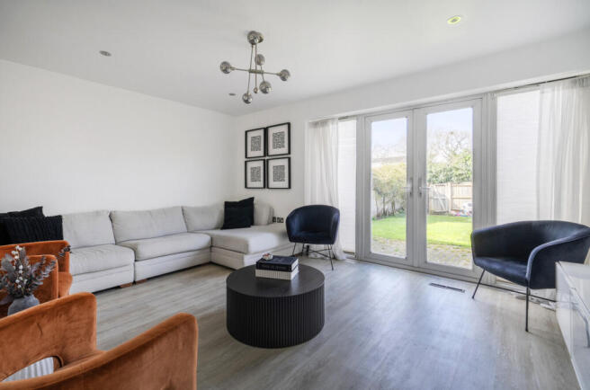 1423974-5-69b00b2...