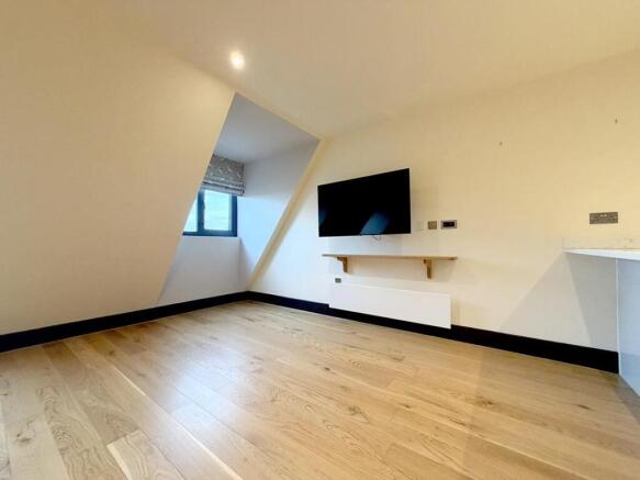 1 bed Flat for sale Image 6