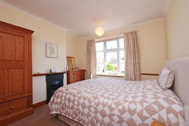 3 bed Semi-Detached for sale Image 12