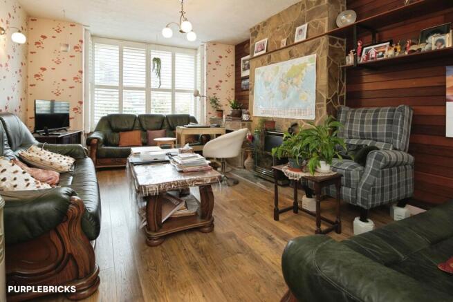Lounge/Dining Room