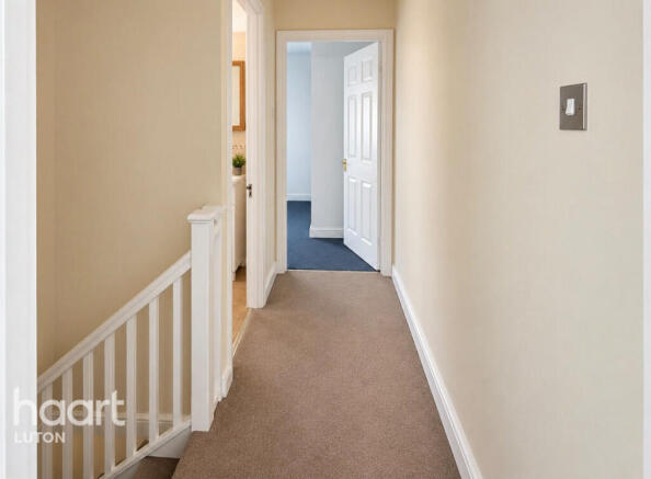 Spayne Close, Luton photo 4