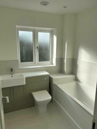 Family Bathroom 