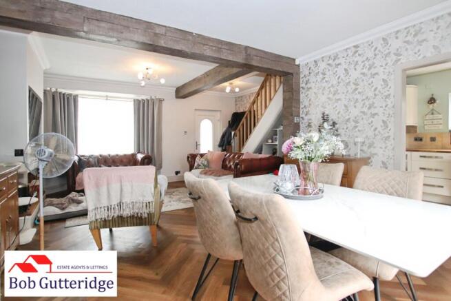 THROUGH LOUNGE/DINER
