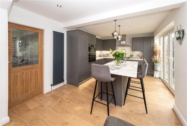 Kitchen Dining Area