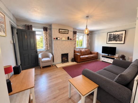 Cosy Cushion-Free Living Room.png