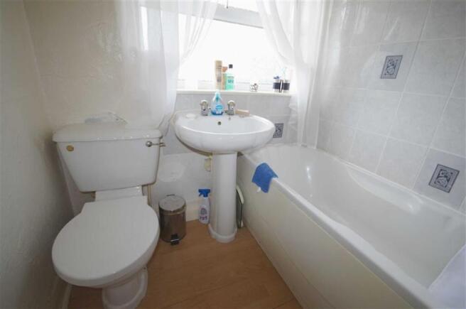 BATHROOM/WC