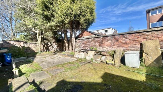 3 bed Terraced for sale Image 10