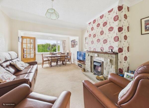 4 bed Semi-Detached for sale Image 5