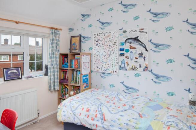 BEDROOM 2