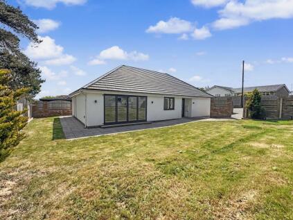 Telscombe Road, Peacehaven, BN10 8AG