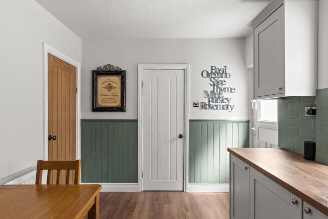 2 bed Cottage for sale Image 12
