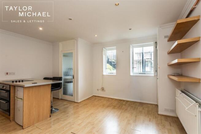 Kitchen / Living Room