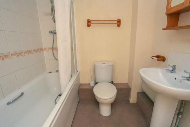 Bathroom / Shower Room / WC