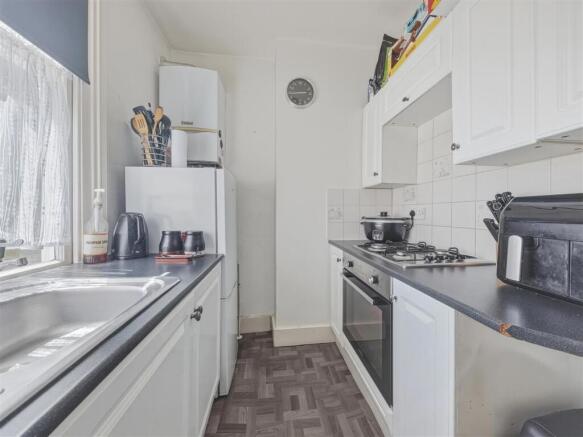 Flat 3. 83 Central Parade (16).jpg
