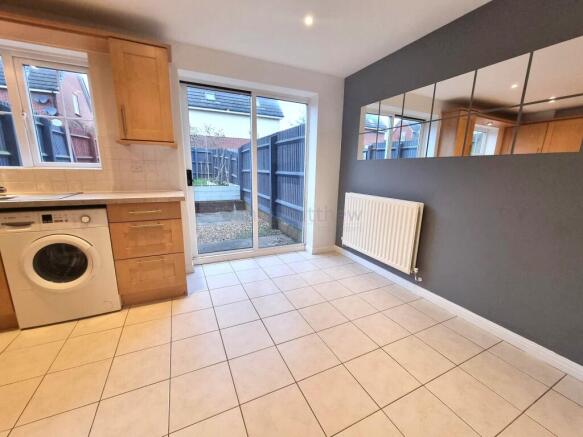 Kitchen/ Breakfast Room