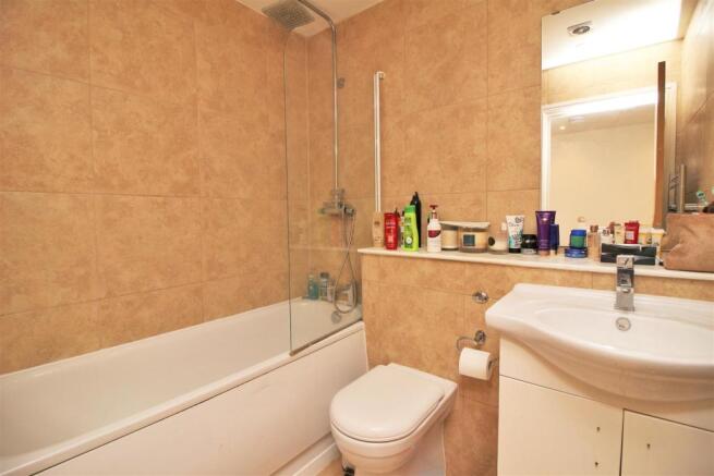 Bathroom.jpg