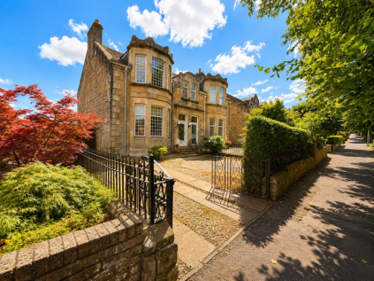 Low Waters Road, Hamilton