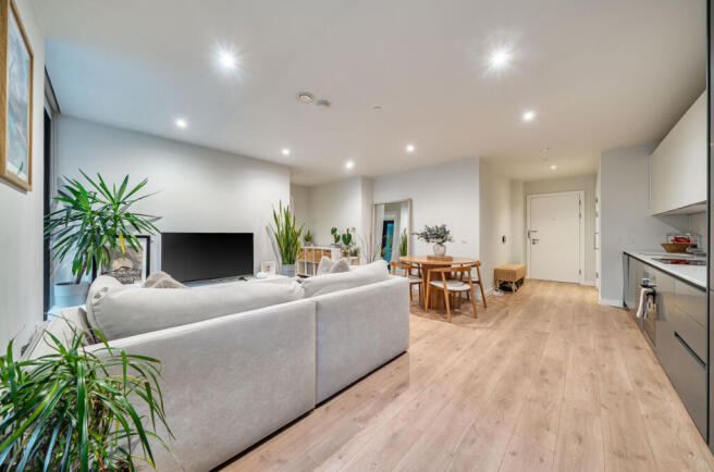 1421971-6-69a5a69...