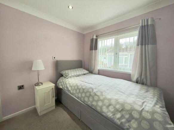 2 bed Park Home for sale Image 9