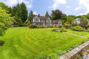 Garth, Bollinway, Hale, Hale Barns WA15 0NY