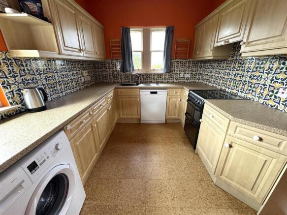 KITCHEN 1 USE.JPG