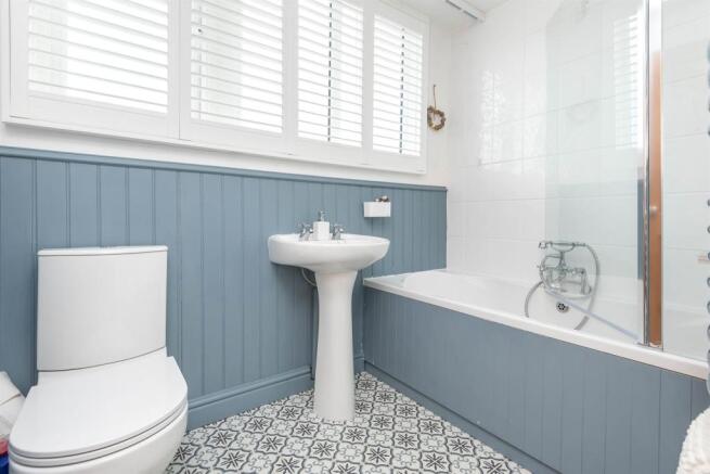 Family Bathroom: