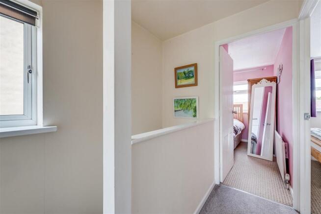 36FarnabyDrive(Interior)(21of25).jpg