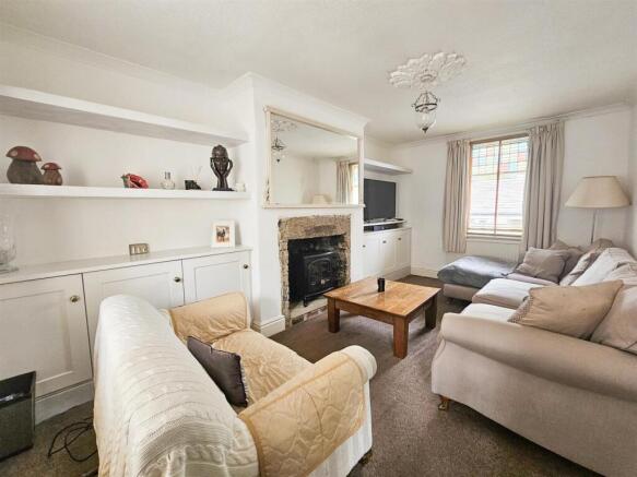 4 bed Detached for sale Image 6