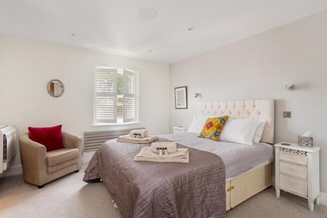 4 Cromwell Garden...