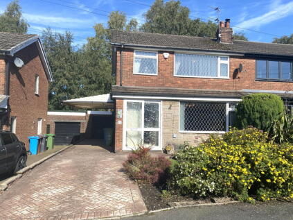 31 Turfland Avenue, Royton OL2 6EL