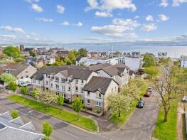Flat 4, 89 Kings Court, West King Street, Helensburgh G84 8EF