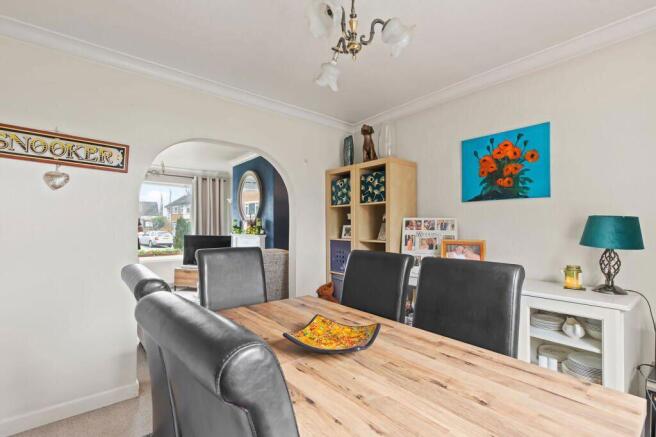 3 bed Semi-Detached for sale Image 6