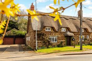 1 Threeways, Courteenhall Road, Northampton NN7 3DD