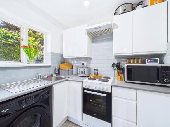 CAM01909G0-PR0477-STILL003