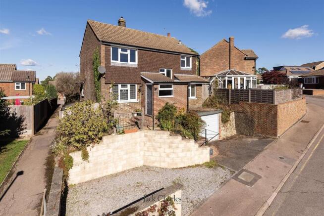 3-bed detached on The Forstal, Pembury, Tunbridge Wells, £525,000