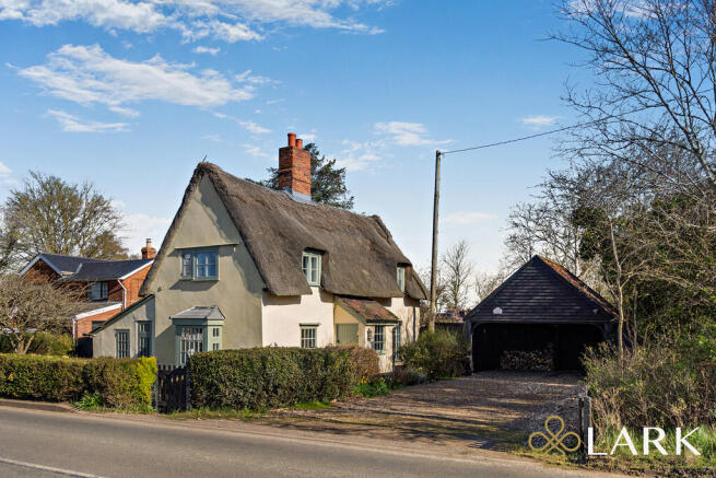 8682638-exteriorW...