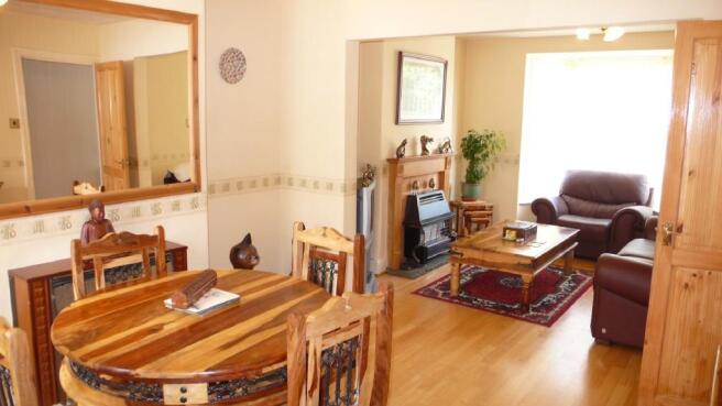 Living/Dining Room