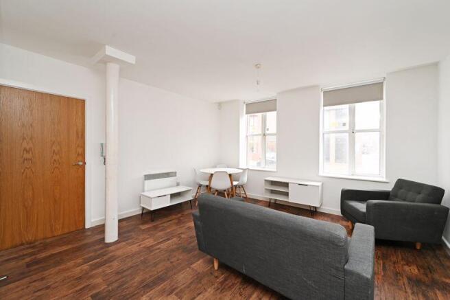 1 bed Apartment to rent Image 6