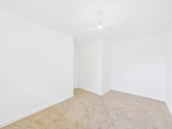 3 bed Terraced for sale Image 12