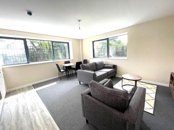 Photo 02