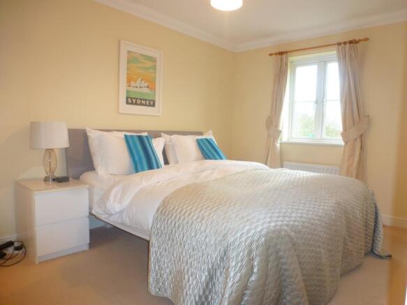 2nd bedroom