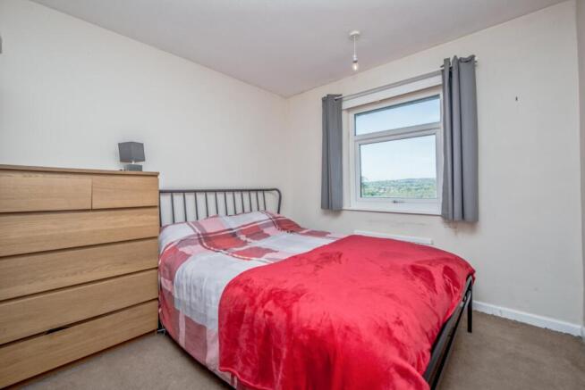 3 bed Semi-Detached for sale Image 10