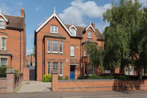 Lansdowne Road, Bedford, MK40